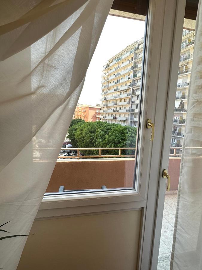 Elegant Apartment In City Center Cagliari Eksteriør billede